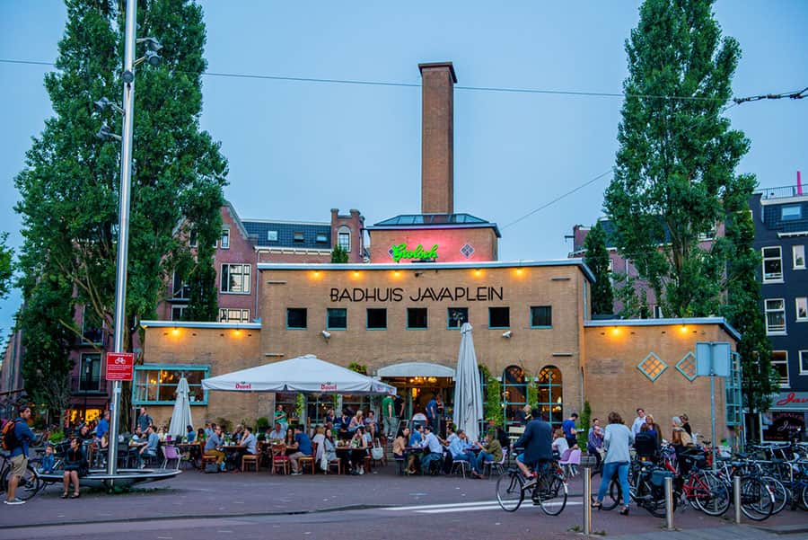 Restaurang Badhuis Javaplein i Amsterdam