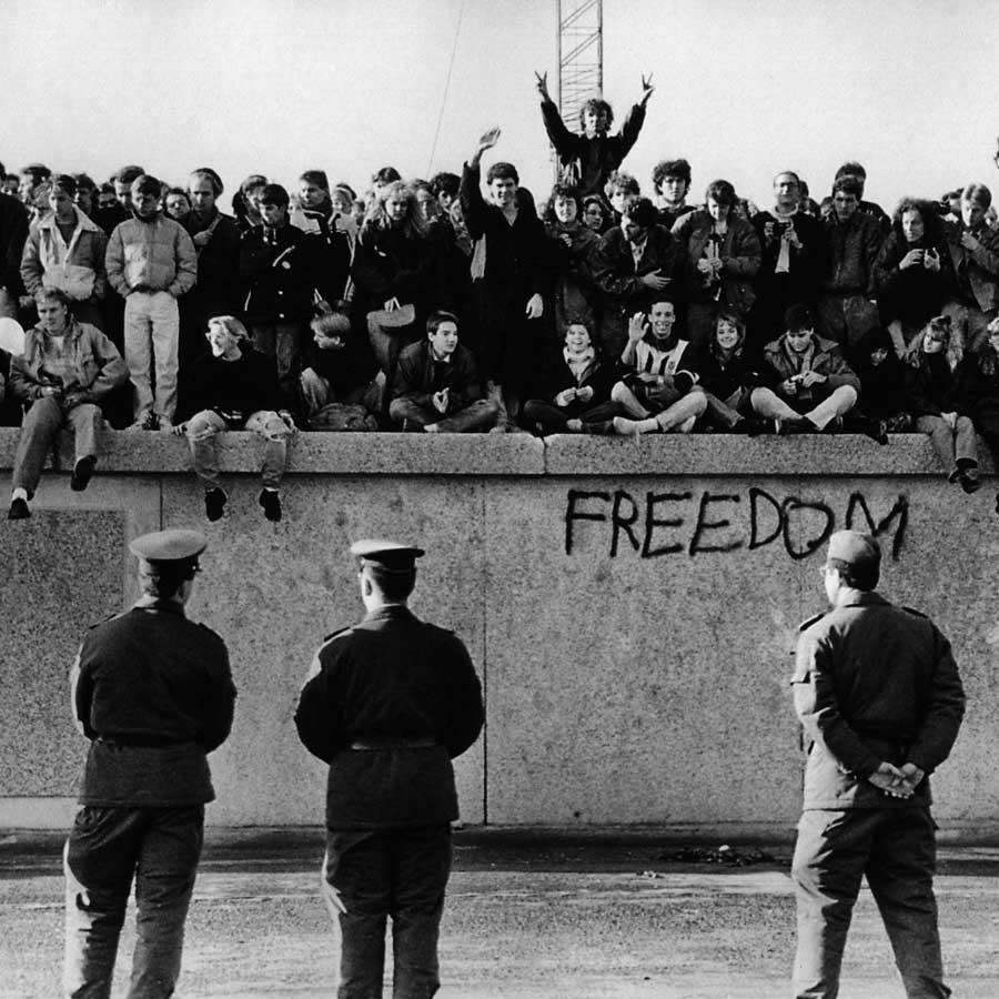 Arkivbild över Berlinmuren 1989
