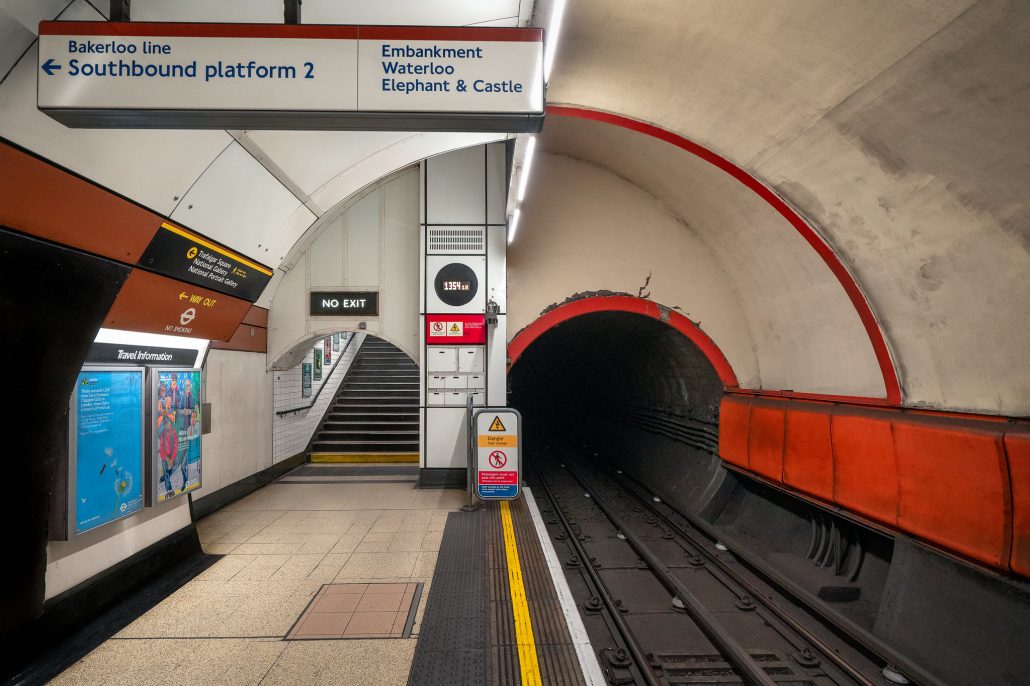 Tunnelbanan i London, skylt på Bakerloo Line