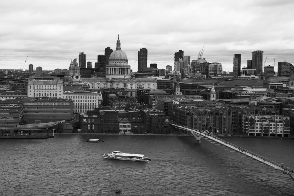 Vy över London och Themsen